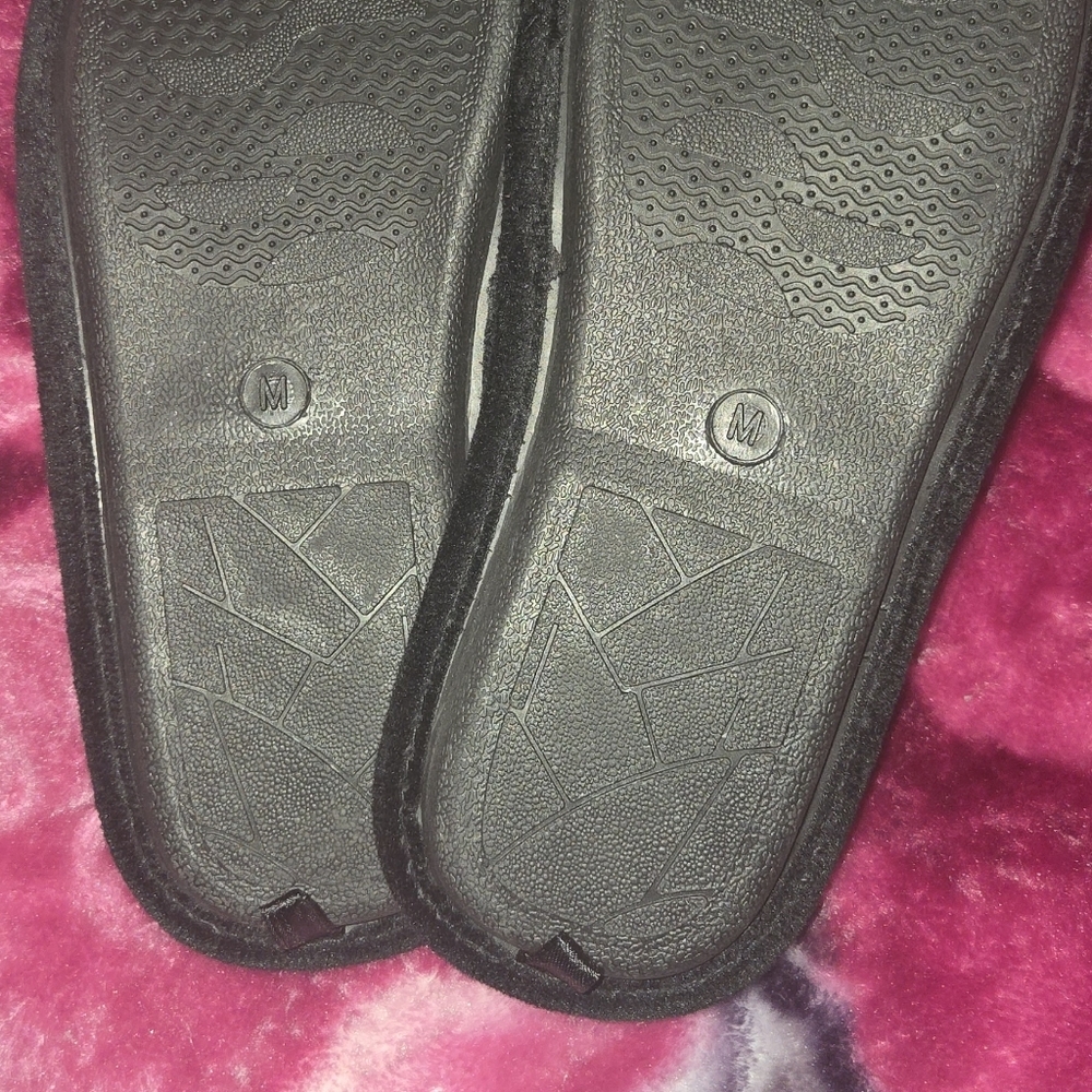 Betty Boop I Don't Do Mornings Slippers - Picture 3 of 5